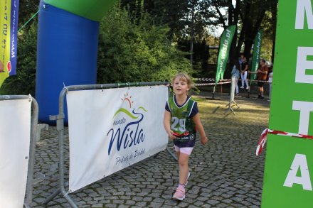 Uczestniczki biegu dziewczyn starszych